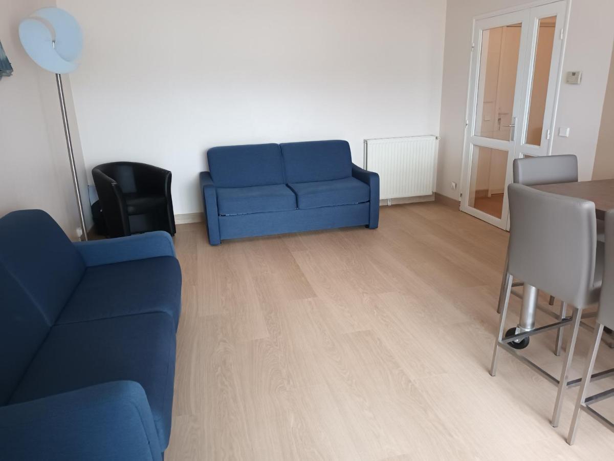 Apartment Spacieux T2 A Avec Parking A Deux Pas De La - Fr-1-239-794 *